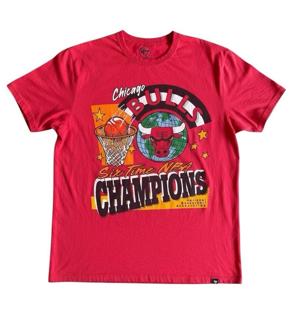 ’47 Chicago Bulls Six Time NBA Champions Graphic T-Shirt Size L
